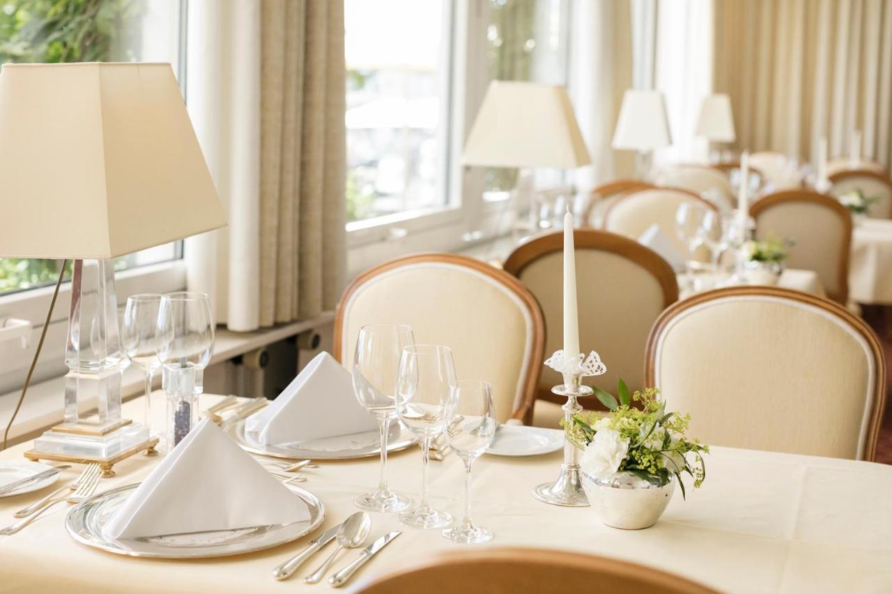 Hotel Bayerischer Hof Λιντάου Εξωτερικό φωτογραφία Restaurant