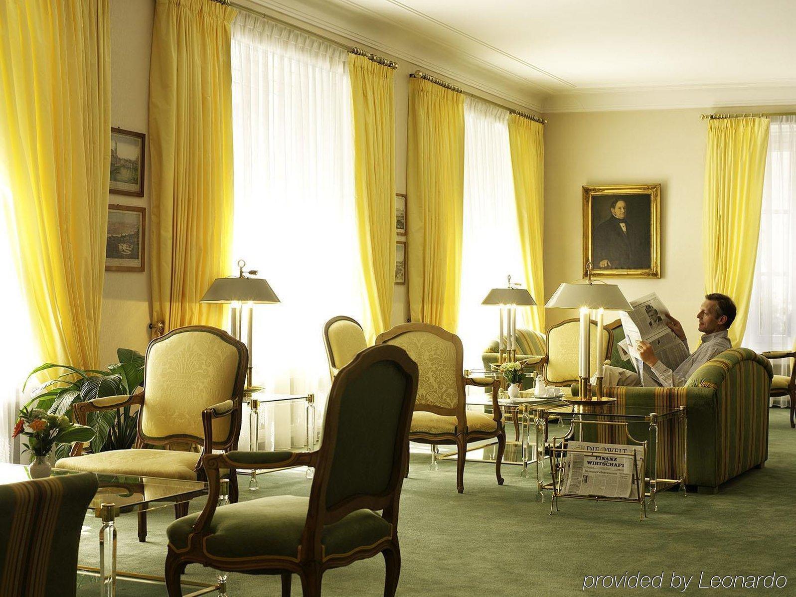 Hotel Bayerischer Hof Λιντάου Εσωτερικό φωτογραφία The lobby