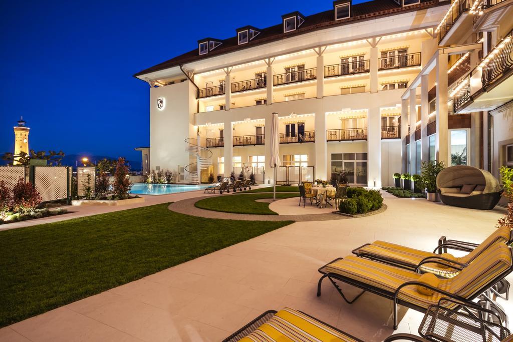 Hotel Bayerischer Hof Λιντάου Εξωτερικό φωτογραφία