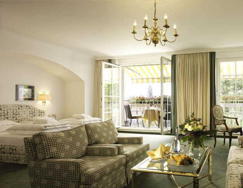 Hotel Bayerischer Hof Λιντάου Εξωτερικό φωτογραφία A suite at the Hotel de Paris