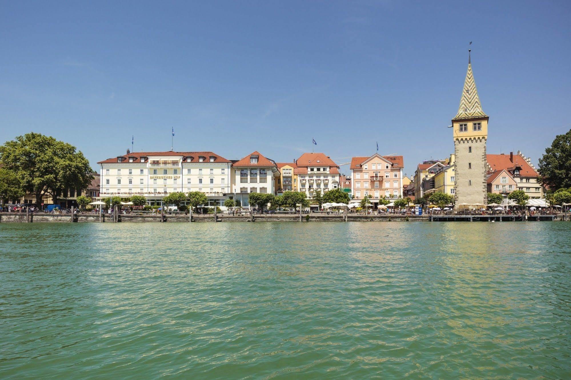 Hotel Bayerischer Hof Λιντάου Εξωτερικό φωτογραφία The town of Steckborn