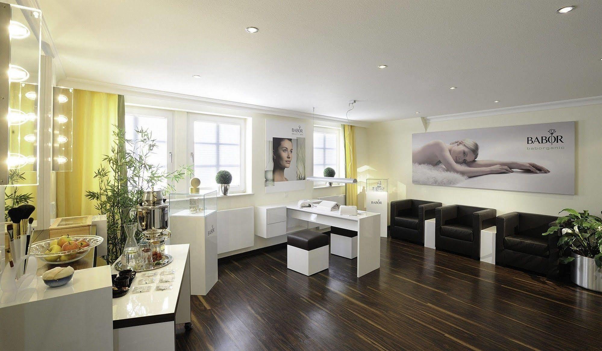 Hotel Bayerischer Hof Λιντάου Εξωτερικό φωτογραφία A medical spa in Germany